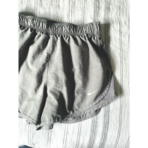 Nike Gray lined running shorts size small - Picture 2 of 8